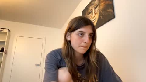 Snapshot of beulahweikert chatting on 07/04/26, 05:41 Lina online show from 07/04/26, 05:41