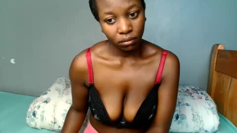 Snapshot of beverly_bay chatting on 05/23/26, 10:52 beverly online show from 05/23/26, 10:52