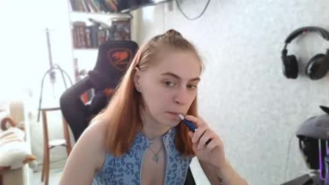 Snapshot of beverly_yay chatting on 05/18/26, 05:24 beverly_yay online show from 05/18/26, 05:24