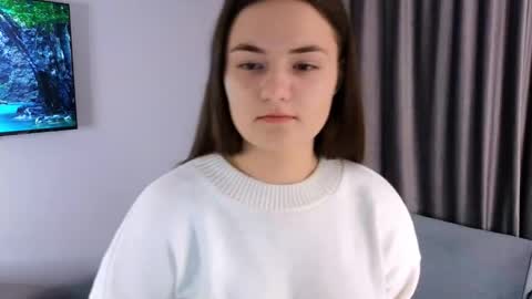 Snapshot of beverlyprice chatting on 11/28/25, 06:16 Alissa online show from 11/28/25, 06:16