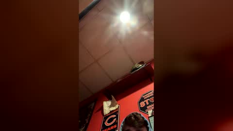 Snapshot of bezerk_bray chatting on 05/24/26, 12:21 bezerk_bray online show from 05/24/26, 12:21