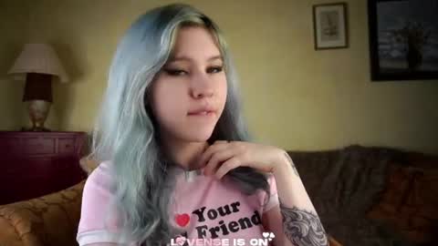 Eliz online show from 06/17/26, 02:36