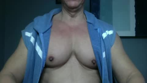 Snapshot of bgdkmuscleguy chatting on 01/19/25, 04:46 BGDKMUSCLEGUY - SELECTED BY CHATURBATE AS A TOP BROADCASTER FOR 2023 online show from 01/19/25, 04:46