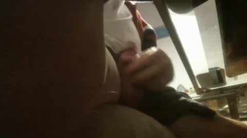 Snapshot of bgf32054 chatting on 12/17/25, 04:07 Bigfish123 online show from 12/17/25, 04:07