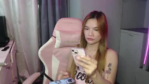 Snapshot of bheefuck52 chatting on 11/08/25, 08:25 bhee52 online show from 11/08/25, 08:25