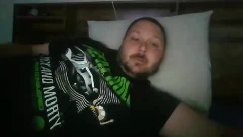 Snapshot of bhines5791 chatting on 11/14/25, 02:54 hines5791 online show from 11/14/25, 02:54