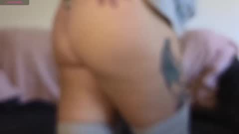 Snapshot of bi_sexualmilf chatting on 10/09/25, 02:59 Bi sexualmilf Fansly online show from 10/09/25, 02:59