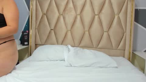 Snapshot of bianca_and_alex69 chatting on 01/15/26, 12:21 BIANCA Y ALEX online show from 01/15/26, 12:21