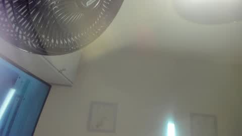 Snapshot of bianca_angel_ chatting on 04/14/26, 01:22 bianca_angel_ online show from 04/14/26, 01:22