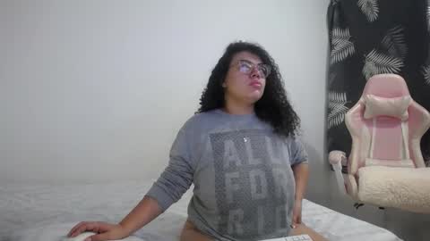 Bianca Tuesday to Sunday from 2am to 6am UTC-5 online show from 11/18/25, 09:47