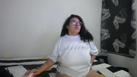 Snapshot of bianca_boobs chatting on 03/31/26, 09:10 Bianca Tuesday to Sunday from 2am to 6am UTC-5 online show from 03/31/26, 09:10