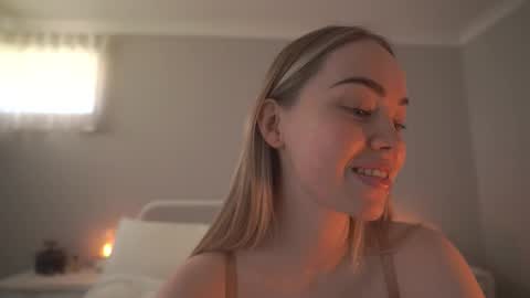 Snapshot of bibi_it_is chatting on 09/23/25, 01:41 Bibi online show from 09/23/25, 01:41