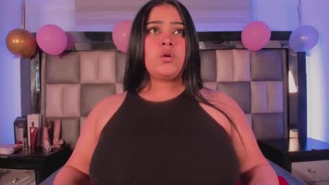 Snapshot of bibiana_js_ chatting on 11/18/25, 04:39 bibiana_js_ online show from 11/18/25, 04:39