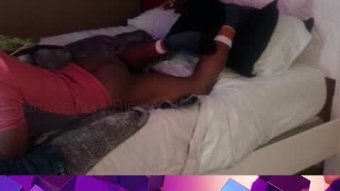 Snapshot of bicepsandfrot chatting on 01/11/26, 07:24 BicepsandFrot online show from 01/11/26, 07:24