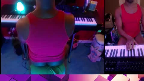 Snapshot of bicepsandfrot chatting on 02/02/26, 07:18 BicepsandFrot online show from 02/02/26, 07:18