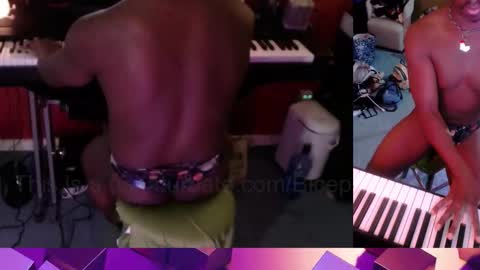 Snapshot of bicepsandfrot chatting on 02/16/26, 01:24 BicepsandFrot online show from 02/16/26, 01:24