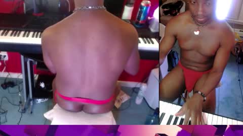 Snapshot of bicepsandfrot chatting on 02/25/26, 06:45 BicepsandFrot online show from 02/25/26, 06:45