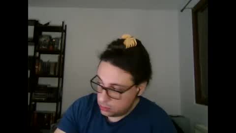 BiCuriousGuy online show from 02/05/25, 10:12