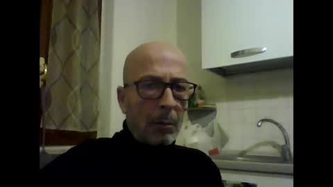 Snapshot of big23italy chatting on 10/29/25, 07:59 big23italy online show from 10/29/25, 07:59