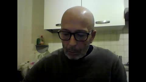 Snapshot of big23italy chatting on 11/16/25, 08:31 big23italy online show from 11/16/25, 08:31