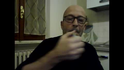Snapshot of big23italy chatting on 11/22/25, 05:28 big23italy online show from 11/22/25, 05:28