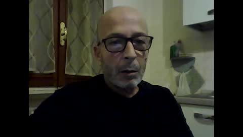 Snapshot of big23italy chatting on 11/30/25, 07:40 big23italy online show from 11/30/25, 07:40