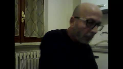 Snapshot of big23italy chatting on 12/16/25, 07:02 big23italy online show from 12/16/25, 07:02