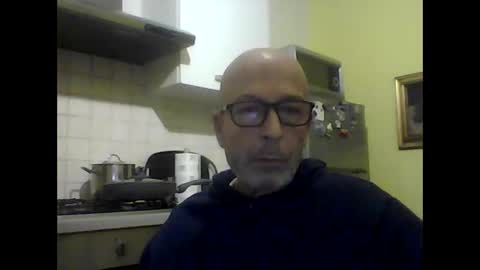 Snapshot of big23italy chatting on 02/17/26, 06:10 big23italy online show from 02/17/26, 06:10
