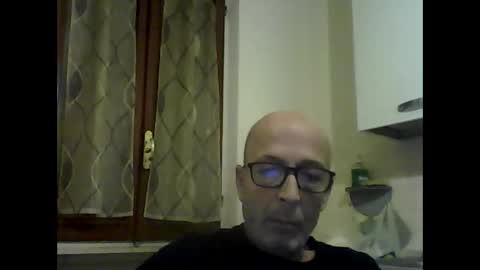 Snapshot of big23italy chatting on 04/12/26, 07:19 big23italy online show from 04/12/26, 07:19