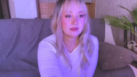 Snapshot of big_ass_blonde chatting on 02/21/25, 05:02 Eva online show from 02/21/25, 05:02