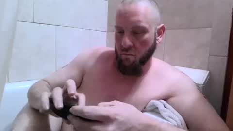 Snapshot of big_balls_1232 chatting on 02/06/25, 08:18 big_balls_1232 online show from 02/06/25, 08:18