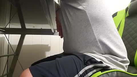 Snapshot of big_balls_big_load chatting on 12/22/24, 10:06 big_balls_big_load online show from 12/22/24, 10:06