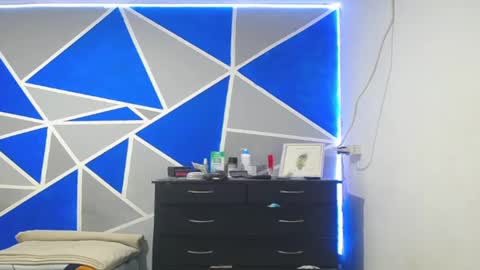 big_black11 online show from 03/01/25, 04:33