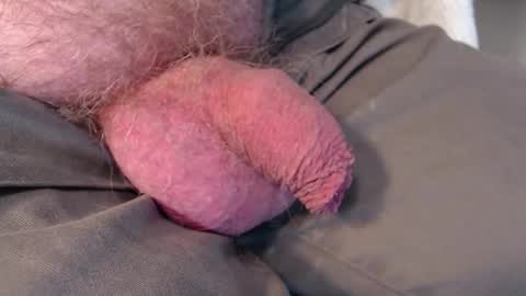 Snapshot of big_bums_4me chatting on 10/31/25, 05:14 Big Bums 4me online show from 10/31/25, 05:14