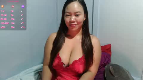 Snapshot of big_buttasian chatting on 01/19/25, 01:53 Grace - online show from 01/19/25, 01:53