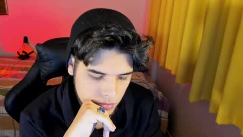 Snapshot of big_cockjughead chatting on 04/11/26, 01:32 Logan Sprouse online show from 04/11/26, 01:32