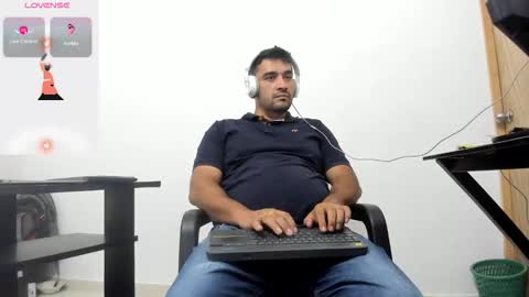 Snapshot of big_dad69 chatting on 01/05/26, 05:27 Tommy online show from 01/05/26, 05:27