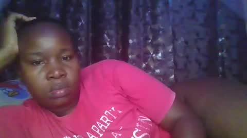 Snapshot of big_diva chatting on 09/27/25, 02:22 big_diva online show from 09/27/25, 02:22