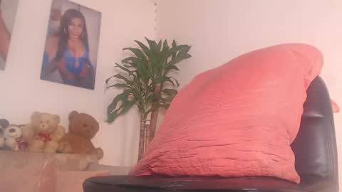 Snapshot of big_goddess_black chatting on 04/19/26, 06:10 dashiell online show from 04/19/26, 06:10