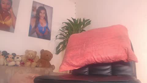 Snapshot of big_goddess_black chatting on 04/22/26, 03:42 dashiell online show from 04/22/26, 03:42