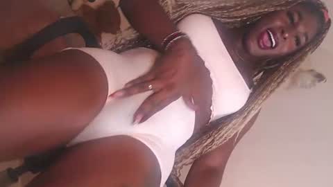 Snapshot of big_goddess_black chatting on 07/26/26, 12:19 dashiell online show from 07/26/26, 12:19