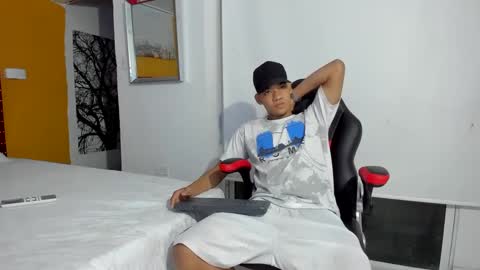 Snapshot of big_jhoonss_ chatting on 10/09/25, 02:53 big_jhoonss_ online show from 10/09/25, 02:53