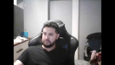 Snapshot of big_latin_boy_full_cum chatting on 12/16/24, 02:49 latinBoyHuge online show from 12/16/24, 02:49