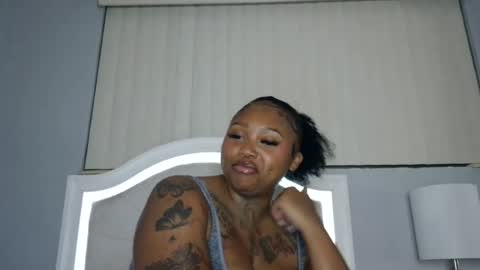 Snapshot of big_lavish chatting on 07/19/26, 04:16 Big Lavish online show from 07/19/26, 04:16