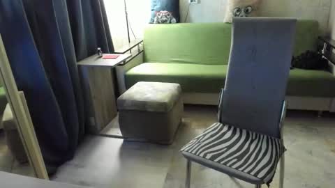 Snapshot of big_mam chatting on 09/29/25, 02:06 mom online show from 09/29/25, 02:06