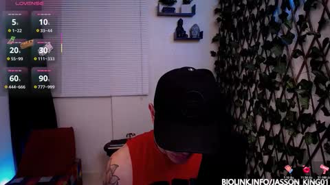 Snapshot of big_master26 chatting on 11/19/25, 10:37 Jasson online show from 11/19/25, 10:37