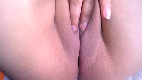 Snapshot of big_pussy18 chatting on 11/20/25, 02:28 candy online show from 11/20/25, 02:28