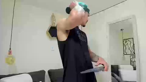 Snapshot of big_valentinhunk7 chatting on 03/12/26, 09:32 big_valentinhunk7 online show from 03/12/26, 09:32