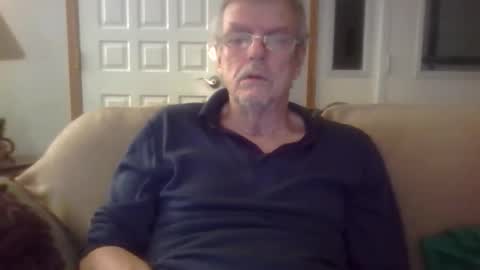 Snapshot of bigalnoone chatting on 10/28/25, 04:05 bigalnoone online show from 10/28/25, 04:05