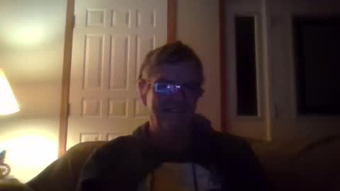 Snapshot of bigalnoone chatting on 11/10/25, 04:22 bigalnoone online show from 11/10/25, 04:22